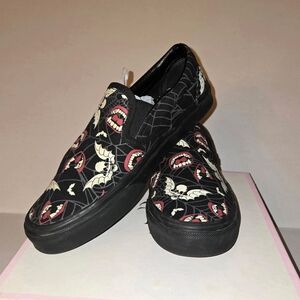 Size 5.5 - VANS Old Skool Glow Frights